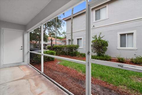 8128 Big Pine Way, Riviera Beach FL - photo 20 of 37