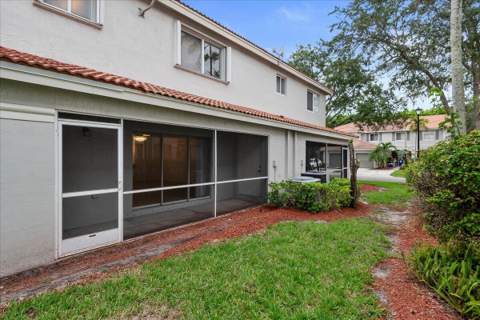 8128 Big Pine Way, Riviera Beach FL - photo 23 of 37