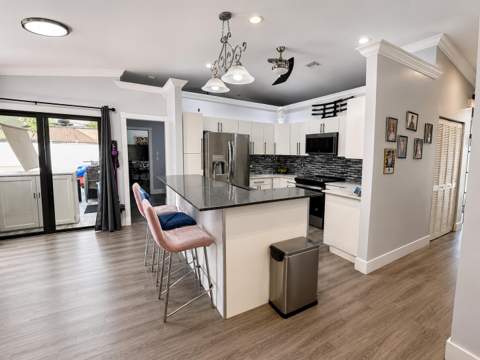 6995 NW 5th Avenue, Boca Raton FL - photo 11 of 67