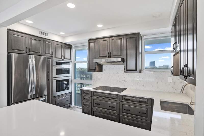 1 bedroom Stock Cooperative at 1900 S Ocean Drive #710, Breakwater Towers Co-Op, Fort Lauderdale — photo 5