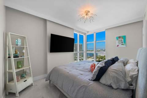 101 S Fort Lauderdale Beach Boulevard #907, Fort Lauderdale FL - photo 17 of 31