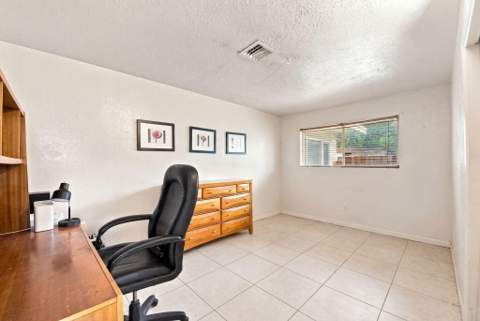 1000 Wyoming Avenue, Fort Lauderdale FL - photo 18 of 36