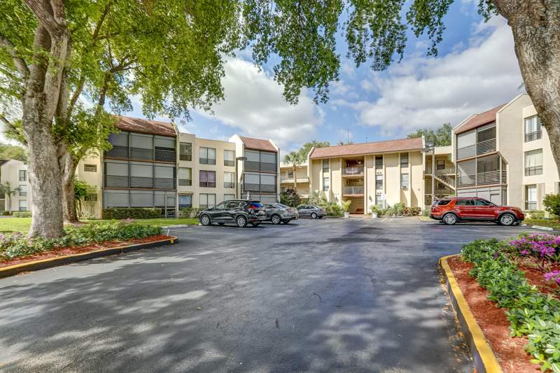 2 bedroom Condominium at 6751 N University Drive #302, Concord Village Condominium Xi, Tamarac — photo 3