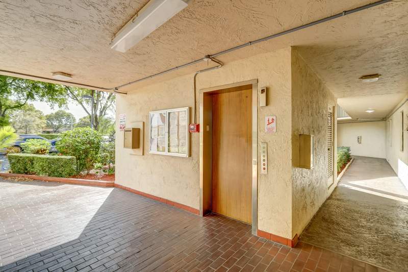 2 bedroom Condominium at 6751 N University Drive #302, Concord Village Condominium Xi, Tamarac — photo 5