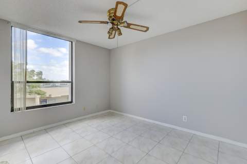 6751 N University Drive #302, Tamarac FL - photo 21 of 44