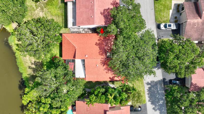 2 bedroom Single Family Residence at 627 Hollows Circle, The Hollows Of Deer Creek, Deerfield Beach — photo 2