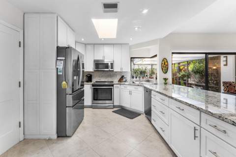 13120 Bonnette Drive, Palm Beach Gardens FL - photo 13 of 48
