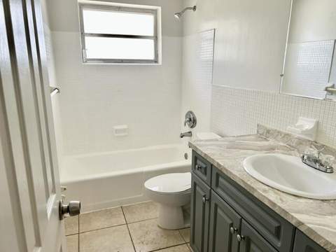 5371 NE 17th Terrace, Fort Lauderdale FL - photo 17 of 33