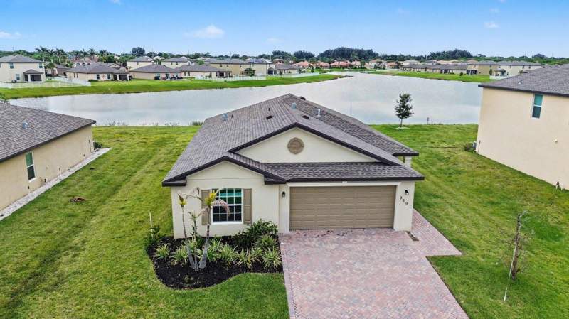 4 bedroom Single Family Residence at 969 Bent Creek Drive, Bent Creek Tract A-2, Fort Pierce — photo 5