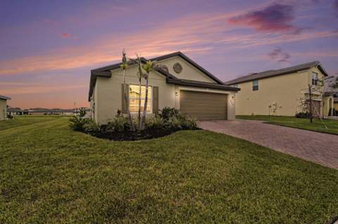 969 Bent Creek Drive, Fort Pierce FL - photo 7 of 42