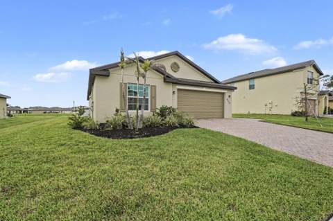 969 Bent Creek Drive, Fort Pierce FL - photo 6 of 42