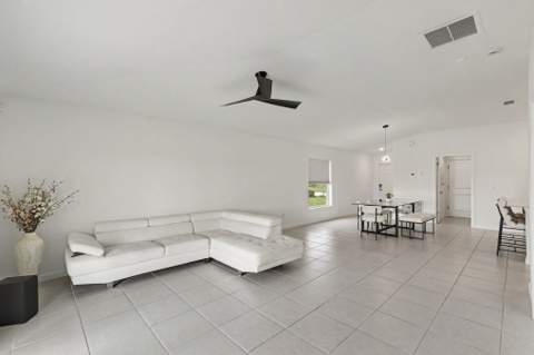 969 Bent Creek Drive, Fort Pierce FL - photo 13 of 42