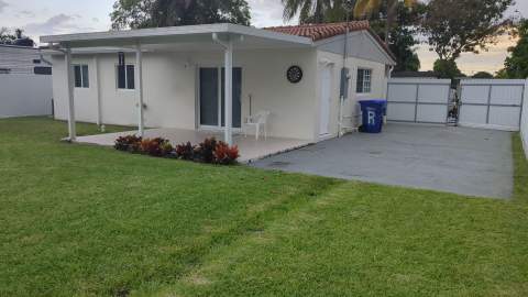 6325 Grant Court, Hollywood FL - photo 9 of 12