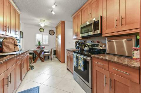 3326 Arcara Way #307, Lake Worth FL - photo 7 of 24