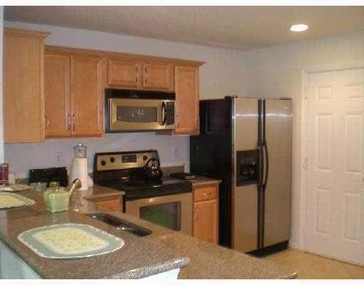 4 bedroom Single Family Residence at 2072 SW Newport Isles Boulevard, Newport Isles/ Portofino, Port St. Lucie — photo 4