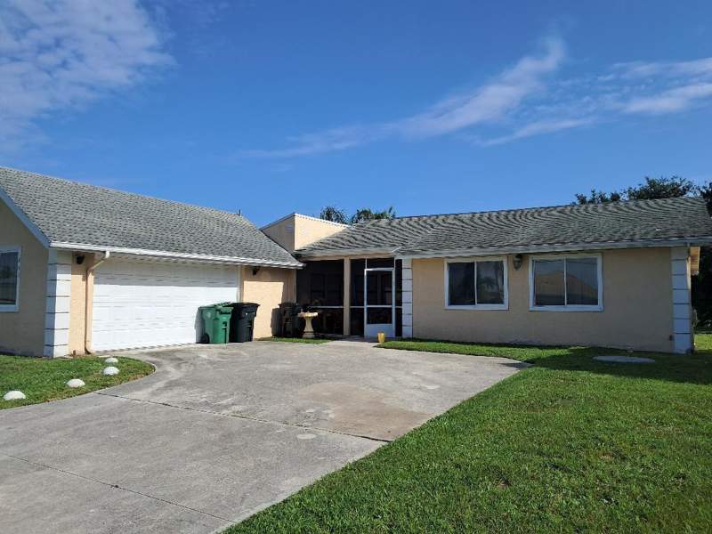 3 bedroom Single Family Residence at 441 SW Todd Avenue, Port St Lucie Section 4, Port St. Lucie — photo 2