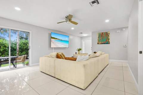 110 Crosswinds Drive, Greenacres FL - photo 10 of 35