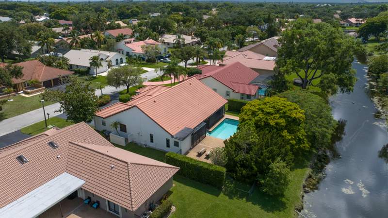 4 bedroom Single Family Residence at 8571 NW 53rd Court, Pine Ridge, Coral Springs — photo 5