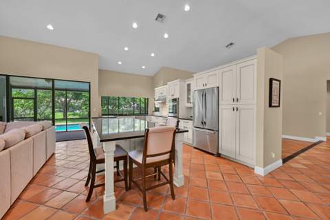 8571 NW 53rd Court, Coral Springs FL - photo 17 of 47