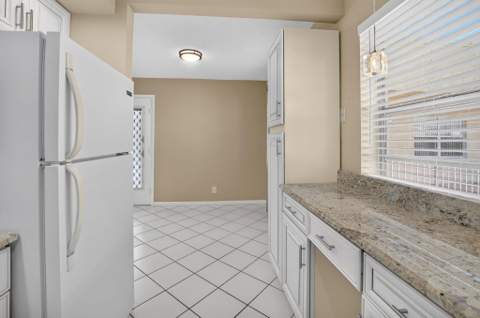 332 Capri G, Delray Beach FL - photo 17 of 54