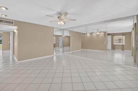 332 Capri G, Delray Beach FL - photo 7 of 54