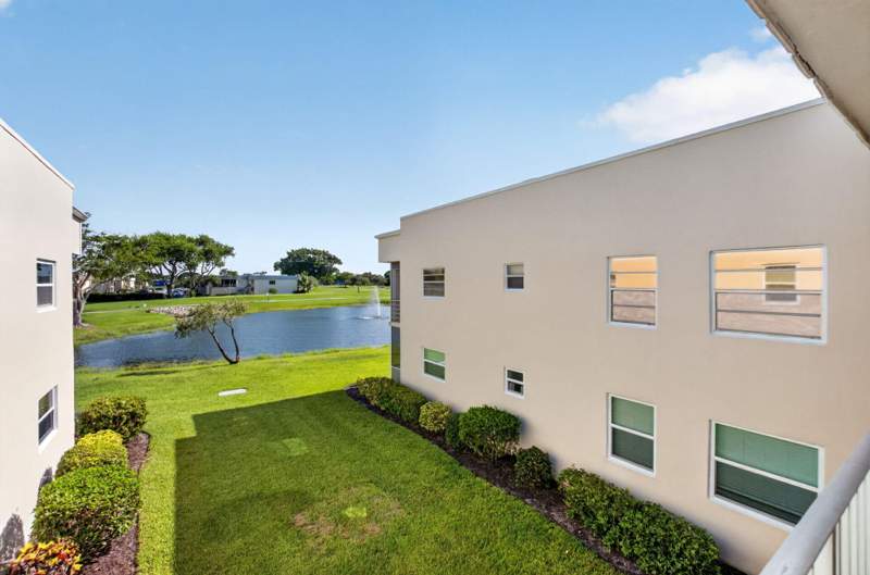 2 bedroom Condominium at 332 Capri G, Kings Point Capri Condos, Delray Beach — photo 3