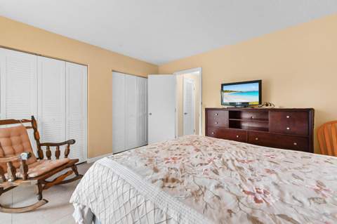 270 Norwich L, West Palm Beach FL - photo 10 of 23