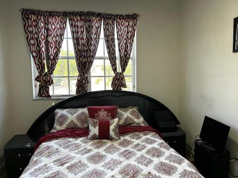 502 SW 147th Avenue, Pembroke Pines FL - photo 13 of 22