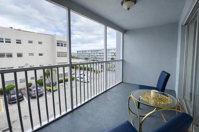 2 bedroom Condominium at 215 SE 3rd Avenue #306D, First Gulfstream Garden, Hallandale Beach — photo 3