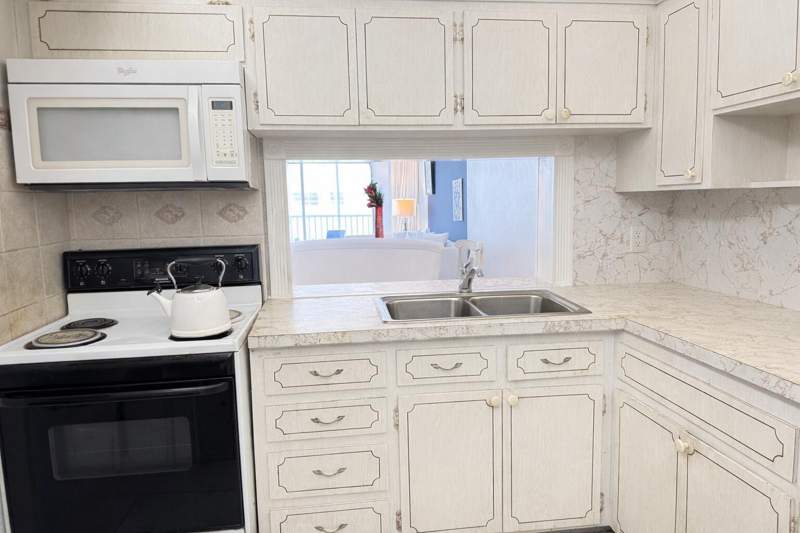 2 bedroom Condominium at 215 SE 3rd Avenue #306D, First Gulfstream Garden, Hallandale Beach — photo 5