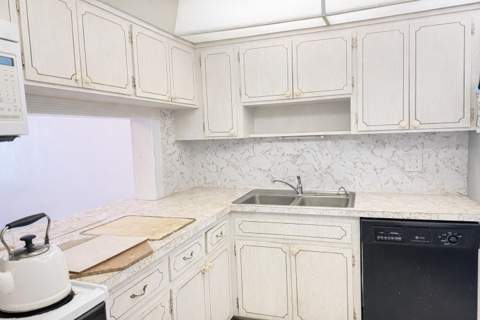 215 SE 3rd Avenue #306D, Hallandale Beach FL - photo 6 of 9