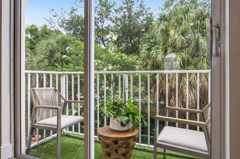 2465 NE 14th St Causeway, Pompano Beach FL - photo 10 of 34