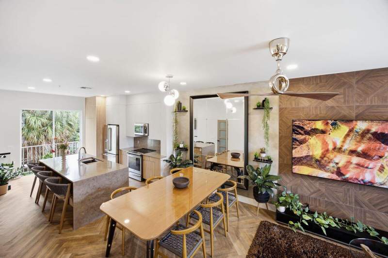 3 bedroom Townhouse at 2465 NE 14th St Causeway, 14th Street Townhomes Section II, Pompano Beach — photo 2