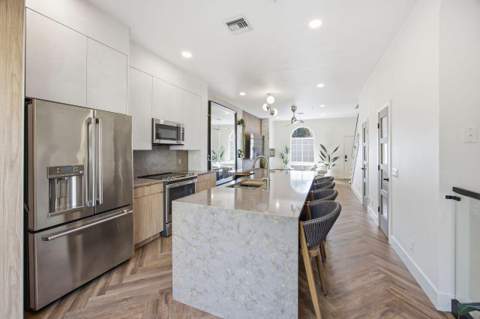 2465 NE 14th St Causeway, Pompano Beach FL - photo 11 of 34