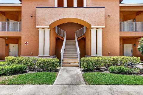 8326 Mulligan Circle #2123, Port St. Lucie FL - photo 11 of 45