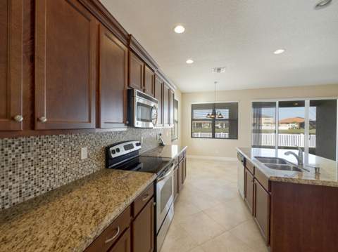11271 SW Barton Way, Port St. Lucie FL - photo 8 of 47