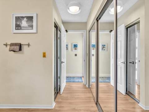 8 Hawthorne Lane, Boynton Beach FL - photo 20 of 77