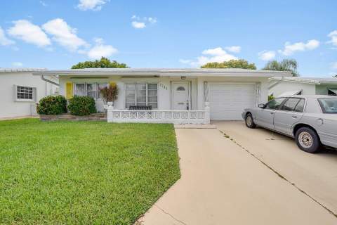 7105 NW 68th Avenue, Tamarac FL - photo 6 of 34