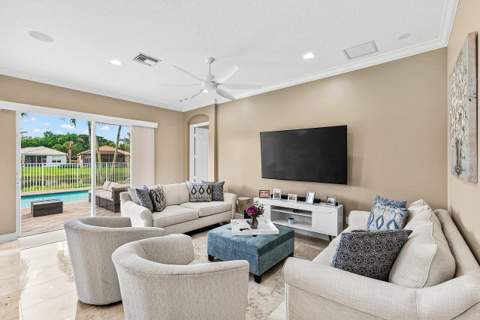 10888 Deer Park Lane, Boynton Beach FL - photo 7 of 55