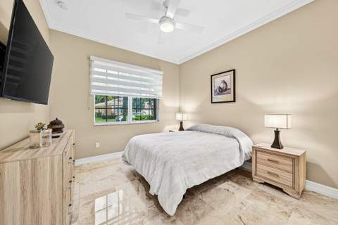 10888 Deer Park Lane, Boynton Beach FL - photo 21 of 55