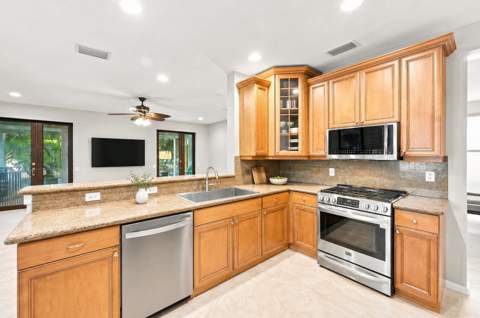 176 Belle Grove Lane, West Palm Beach FL - photo 15 of 51