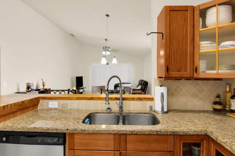2 bedroom Single Family Residence at 4692 Lakeside Circle, Palm Club West Village 2, West Palm Beach — photo 5