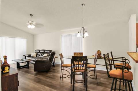 4692 Lakeside Circle, West Palm Beach FL - photo 14 of 39