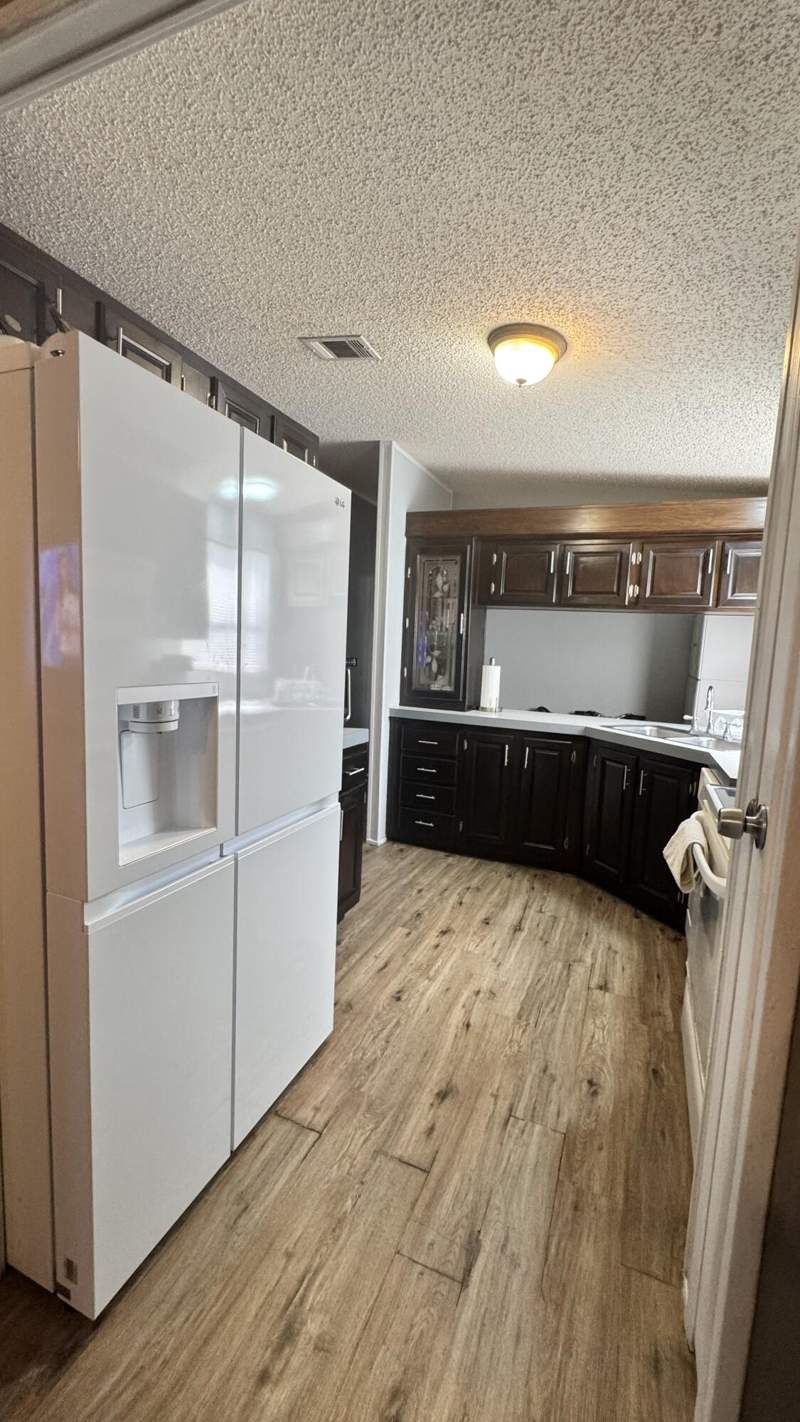 4 bedroom Manufactured Home at 23039 Watergate Circle, Watergate As, Boca Raton — photo 5