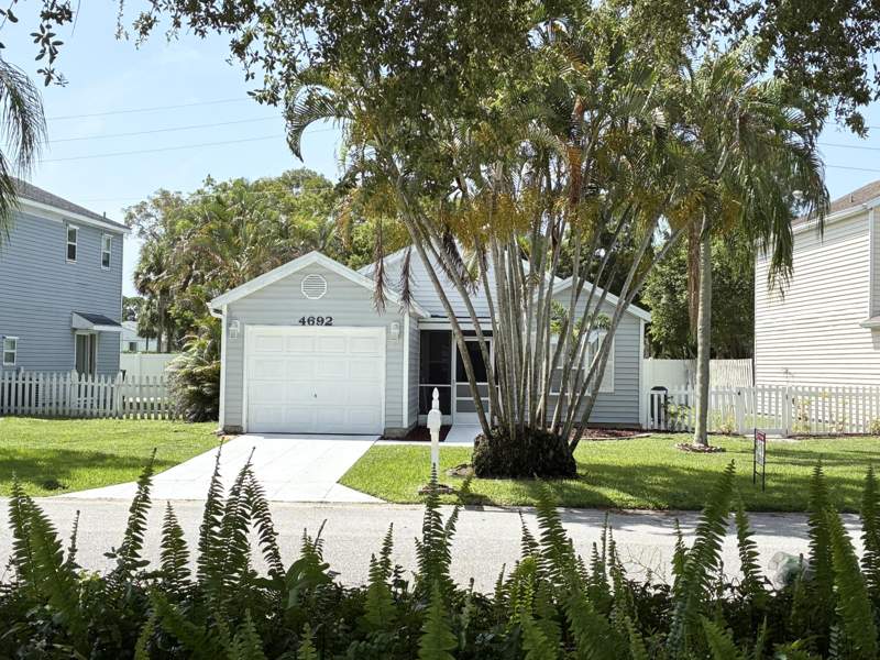 2 bedroom Single Family Residence at 4692 Lakeside Circle, Palm Club West Village 2, West Palm Beach — photo 2