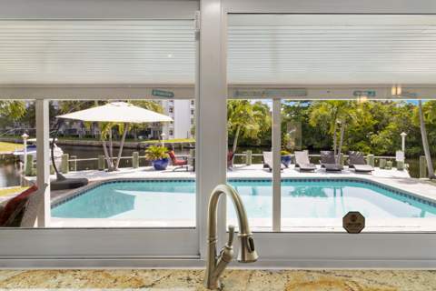 981 SE 10th Court, Pompano Beach FL - photo 9 of 54