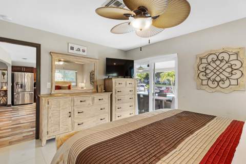 981 SE 10th Court, Pompano Beach FL - photo 15 of 54