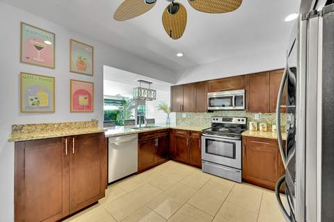 1080 SE 9th Avenue, Pompano Beach FL - photo 7 of 65