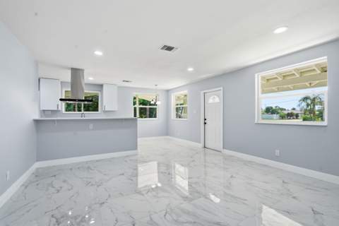 5926 SE Inez Avenue, Stuart FL - photo 9 of 42