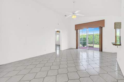 8799 Sonoma Lake Boulevard, Boca Raton FL - photo 11 of 32